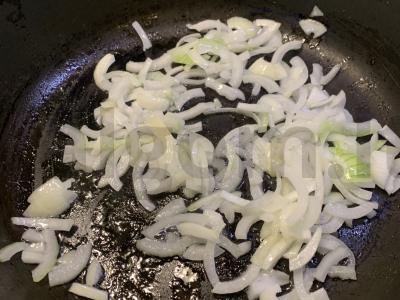 Makaronai su namine troškinta mėsa Žingsnis 4