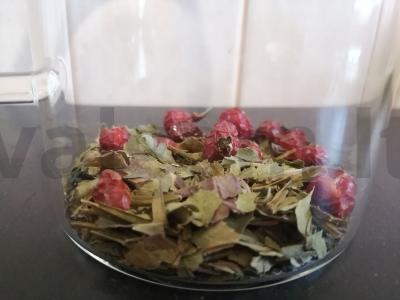 Žalioji arbata „Vitaminas“ su kipreju ir šipiniais Žingsnis 3