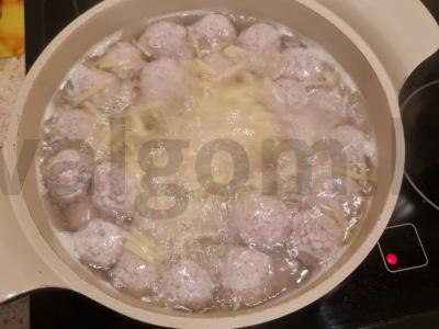 Lengvas sriuba su mėsos kukuliais šeimos pietums Žingsnis 6