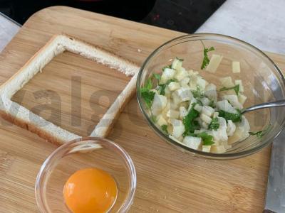 Prancūziška kiaušinienė ant tostų Žingsnis 2