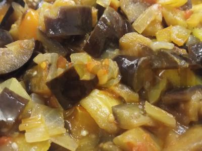 Baklažanų sotė pagrindine nuotrauka