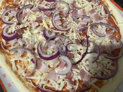 Namų pica su slapta sudedamąja dalimi Žingsnis 3