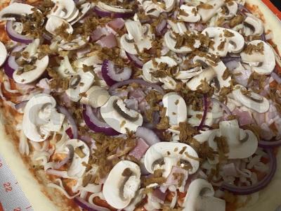 Namų pica su slapta sudedamąja dalimi Žingsnis 5