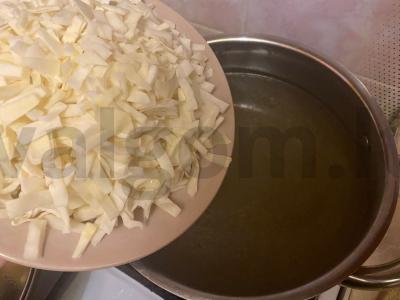 Vištienos ir daržovių kopūstų sriuba Žingsnis 6