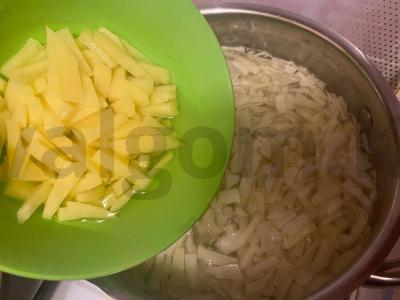 Vištienos ir daržovių kopūstų sriuba Žingsnis 7