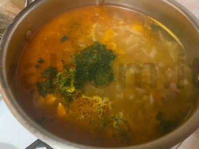 Vištienos ir daržovių kopūstų sriuba Žingsnis 9