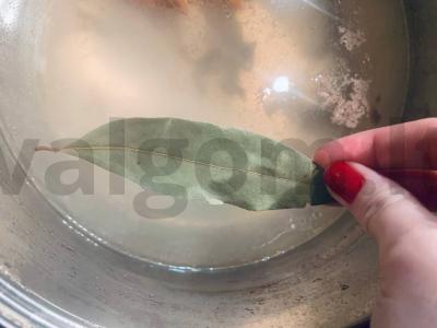 Kvapnus vištienos sultinys Žingsnis 7