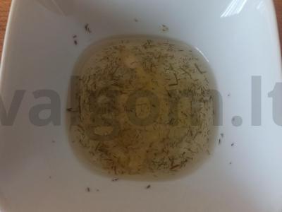 Česnako ir krapų padažas pagrindine nuotrauka