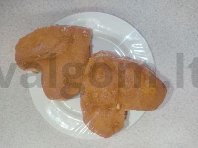 Neįprasti medaus pyragėliai Žingsnis 1