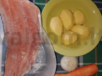 Grietinėlės sriuba su lašiša Žingsnis 1