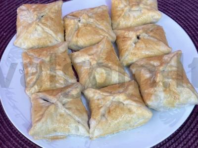 Šokoladiniai sluoksniukai-konvertukai pagrindine nuotrauka