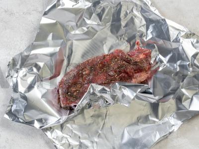 Jautiena, kepta gabalais folijoje Žingsnis 2