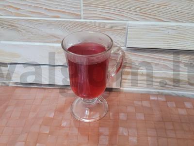 Kvapnus vynuogių ir gervuogių kompotas pagrindine nuotrauka