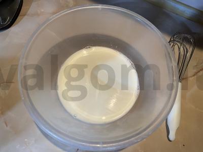 Mielinė pica tešla Žingsnis 1