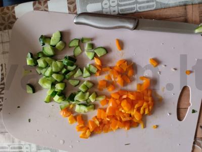 Tunas su lęšiais ir agurku Žingsnis 2