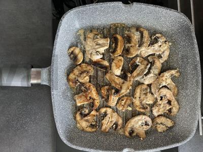 Grilyje kepti pievagrybiai su majonezu vakarienei Žingsnis 5