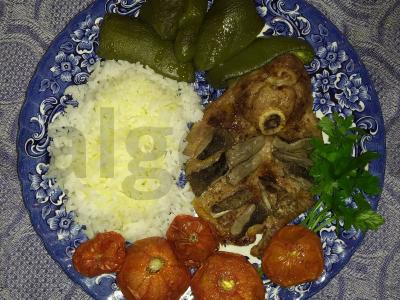 Aviena su daržovėmis ir ryžiais pagrindine nuotrauka