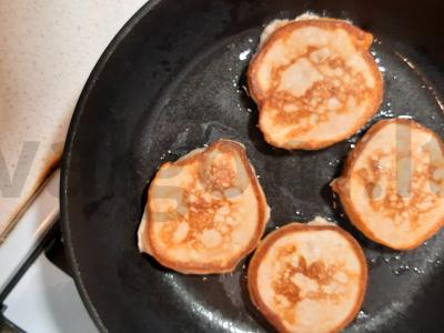 Blynai su obuoliu iš grikių miltų Žingsnis 5