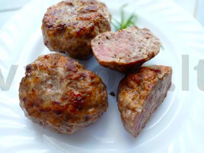 Namų kotletai iš kiaulienos ir jautienos pagal GOST pagrindine nuotrauka