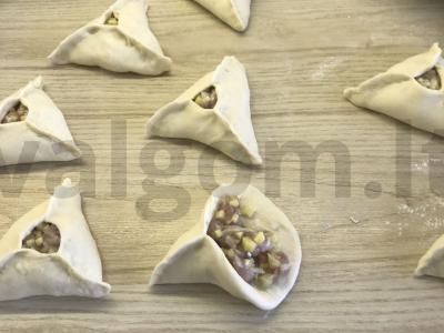 Ečpočmakas su vištienos filė, svogūnais, bulvėmis ir sultiniu Žingsnis 4