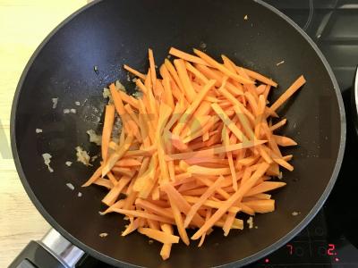 Saldus plovas su razinomis ir daržovėmis Žingsnis 2