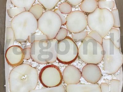 Kriaušių pyragas Žingsnis 4