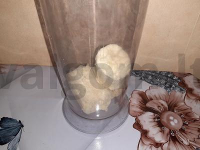 Banano, obuolio ir matcha arbatos kokteilis Žingsnis 1