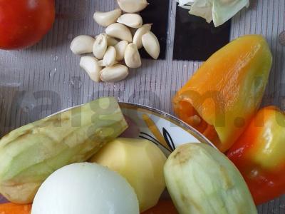 Daržovės troškintos su mėsa Žingsnis 1