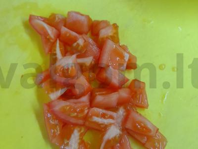 Graikiškas salotas su feta ir pipirais Žingsnis 1