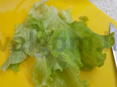 Graikiškas salotas su feta ir pipirais Žingsnis 4