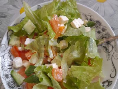 Graikiškas salotas su feta ir pipirais Žingsnis 5