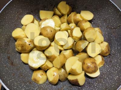 Keptas ant keptuvės mėsa su bulvėmis Žingsnis 3