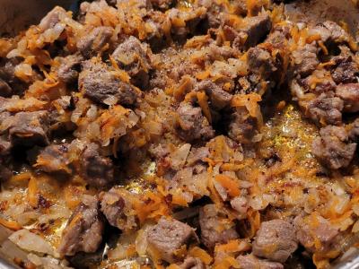 Vermicelli nan-pilaf su kiauliena ir morkomis Žingsnis 4