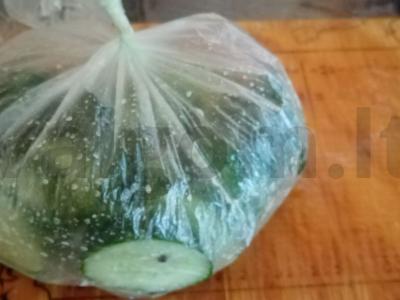 Greiti sūdyti agurkai Žingsnis 3