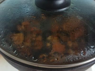 Kvapnūs voveraitės grietinėlės padaže Žingsnis 3