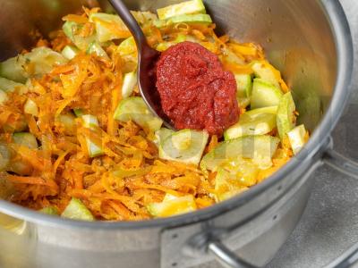 Cukinijų ikra žiemai be acto Žingsnis 2