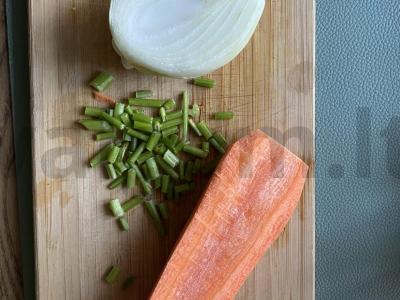 Brokolinių ir sūrio sriuba Žingsnis 1