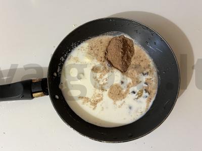 Manų košė su kakavos ir razinų skoniu Žingsnis 1