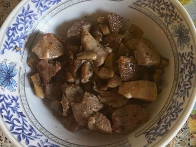 Salotas „Romuld“ su kalakutiena ir grybais Žingsnis 5