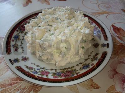 Aštrus naminis varškės sūris iš kefyro pagrindine nuotrauka