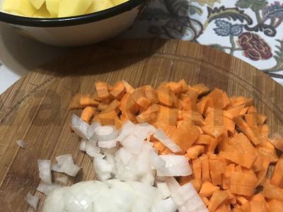 Žuvies sriuba su kviečių kruopomis Žingsnis 2