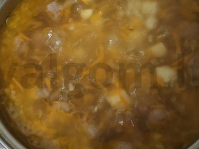 Namų stiliaus sriuba su makaronais ir meatballs Žingsnis 7