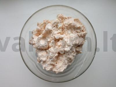 Skani Velykų pyragas iš rauginto pieno Žingsnis 1