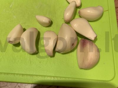 Česnakinis aliejus Žingsnis 1