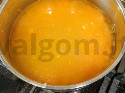 Sriuba su makaronais ir prieskoniais Žingsnis 4