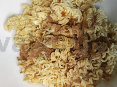 Greito paruošimo makaronų ir kiaulienos troškinio sriuba Žingsnis 1