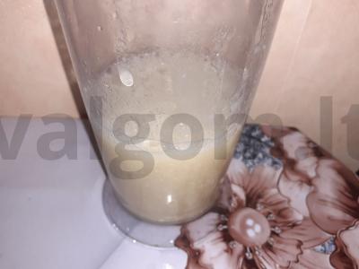 Banano ir mungo daigų kokteilis Žingsnis 3