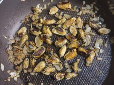 Makaronai su midijomis Žingsnis 1