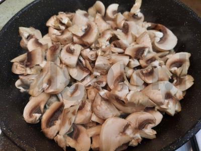 Grybų grietinėlės sriuba Žingsnis 1