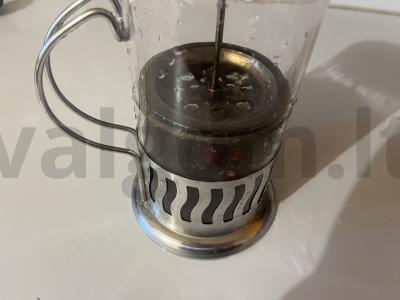 Karštas gėrimas iš žaliosios arbatos ir vyšnių Žingsnis 3